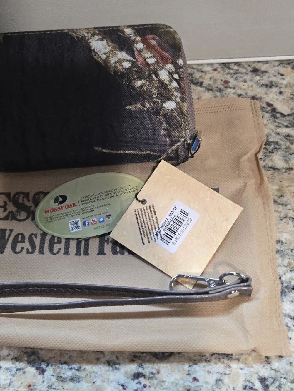 Mossy Oak Camo Zip Wallet - Brown, Green, Black